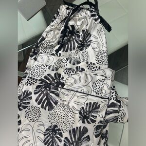 Tahari pj pants relaxed silk/satin